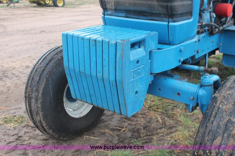 image for item I8061 Ford TW20 tractor