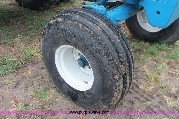 image for item I8061 Ford TW20 tractor