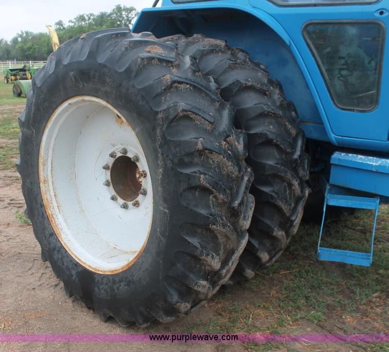 image for item I8061 Ford TW20 tractor