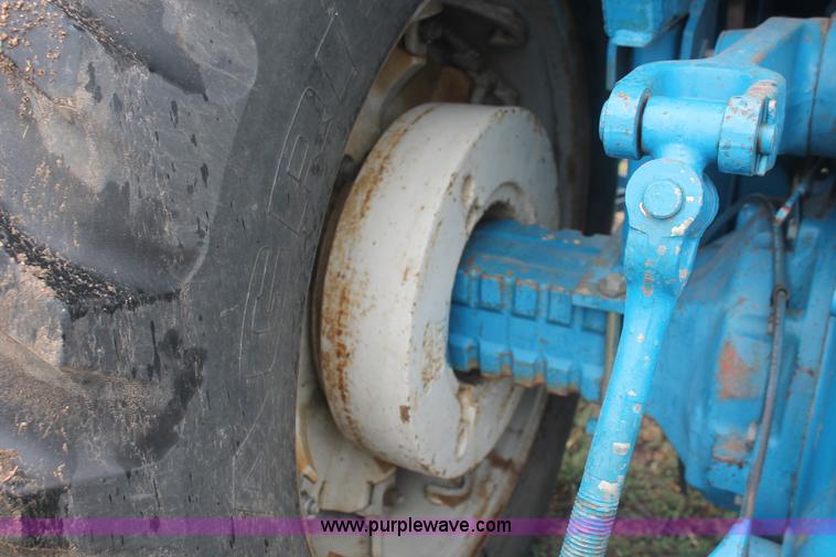 image for item I8061 Ford TW20 tractor