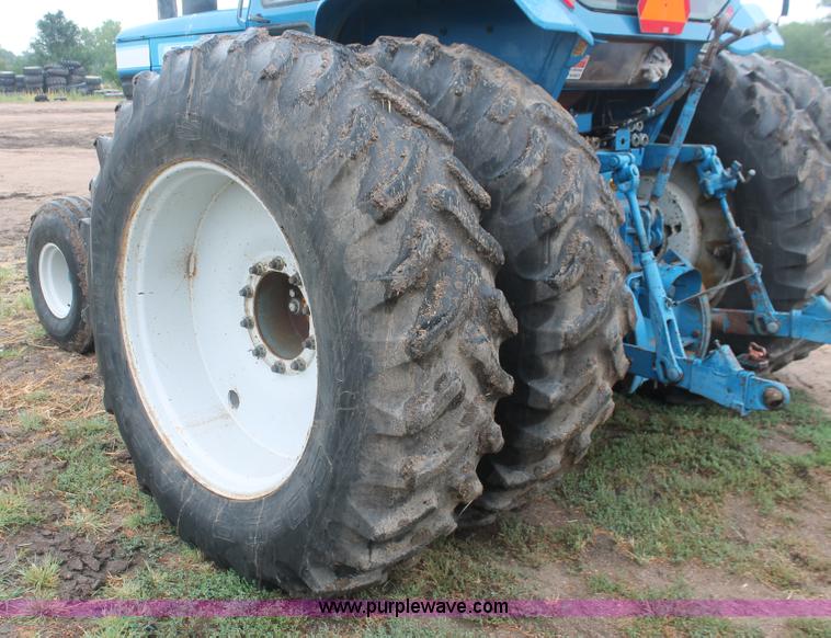 image for item I8061 Ford TW20 tractor