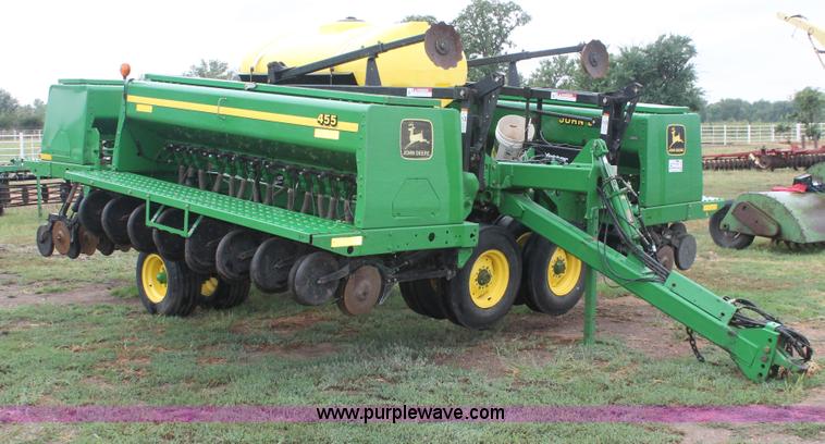 image for item I8062 2004 John Deere 455 grain drill