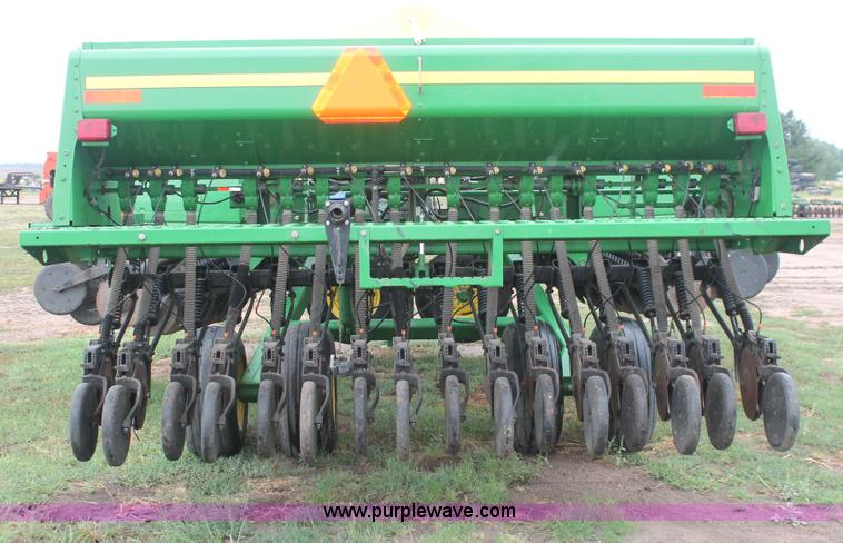 image for item I8062 2004 John Deere 455 grain drill