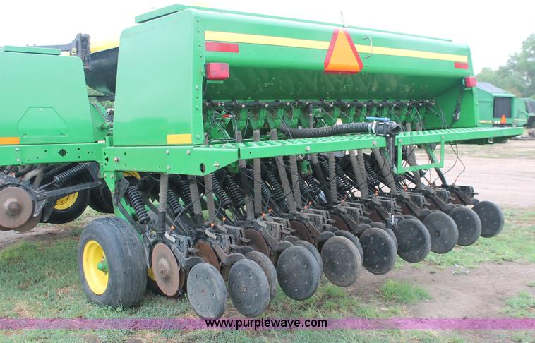 image for item I8062 2004 John Deere 455 grain drill