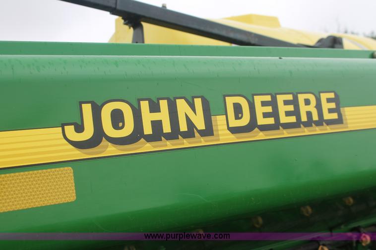image for item I8062 2004 John Deere 455 grain drill
