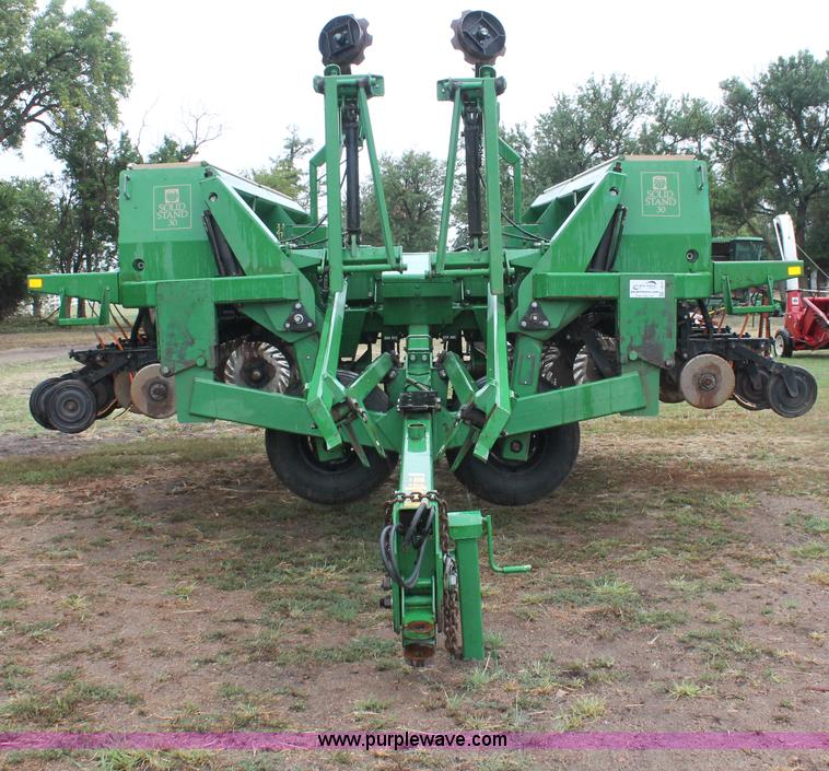 image for item I8070 Great Plains Solid Stand 30 folding no-till drill