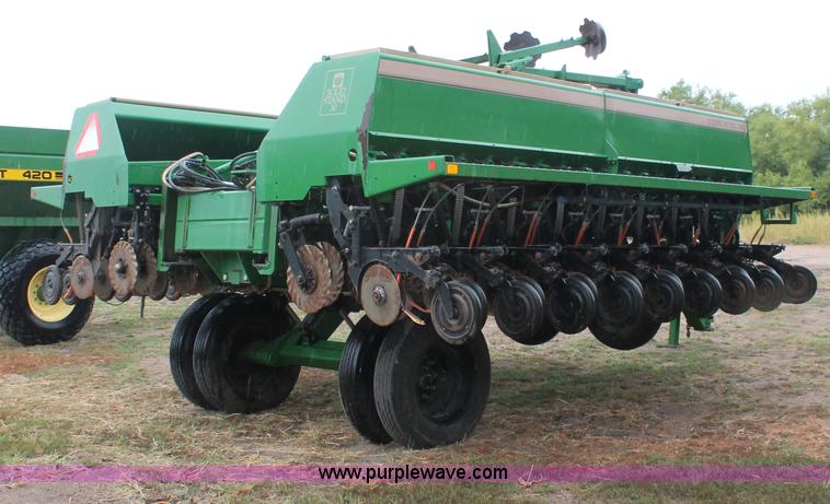 image for item I8070 Great Plains Solid Stand 30 folding no-till drill