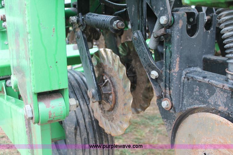 image for item I8070 Great Plains Solid Stand 30 folding no-till drill