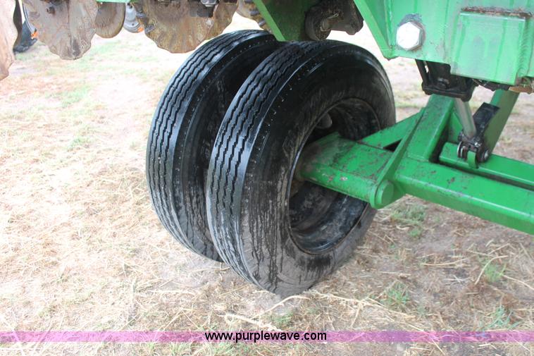 image for item I8070 Great Plains Solid Stand 30 folding no-till drill