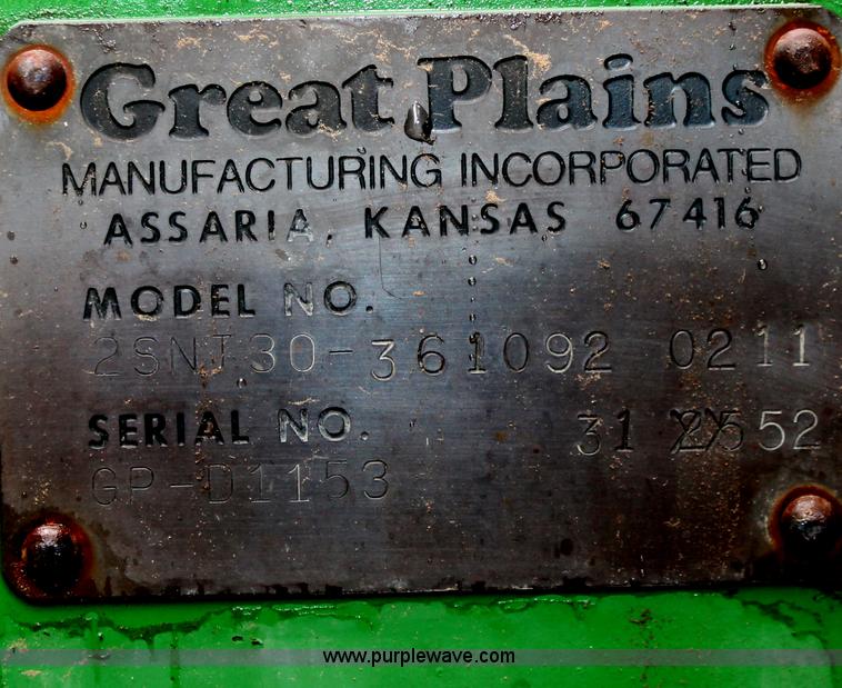 image for item I8070 Great Plains Solid Stand 30 folding no-till drill