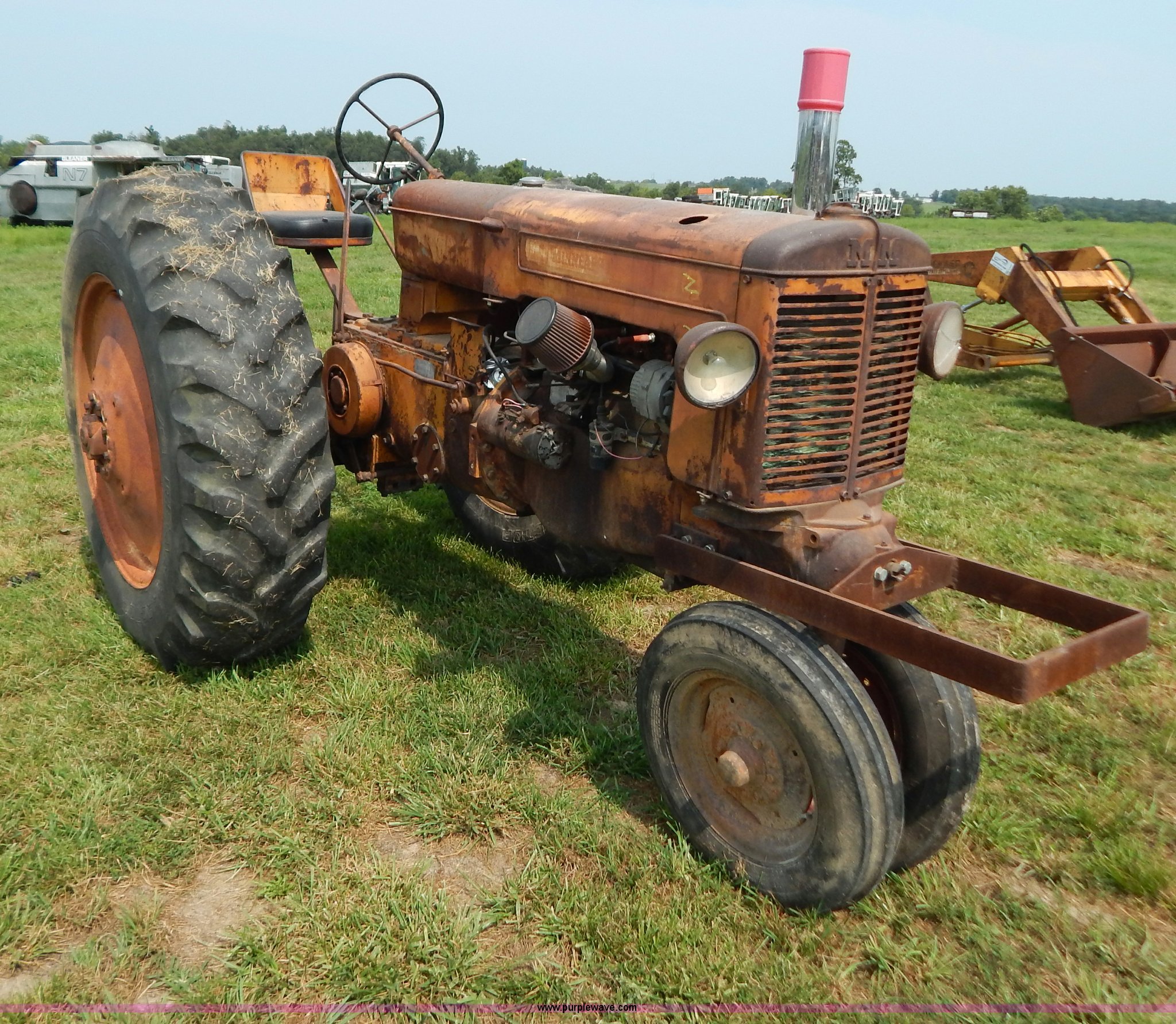 Minneapolis Moline Z tractor in Verona, MO Item G3438 sold Purple Wave