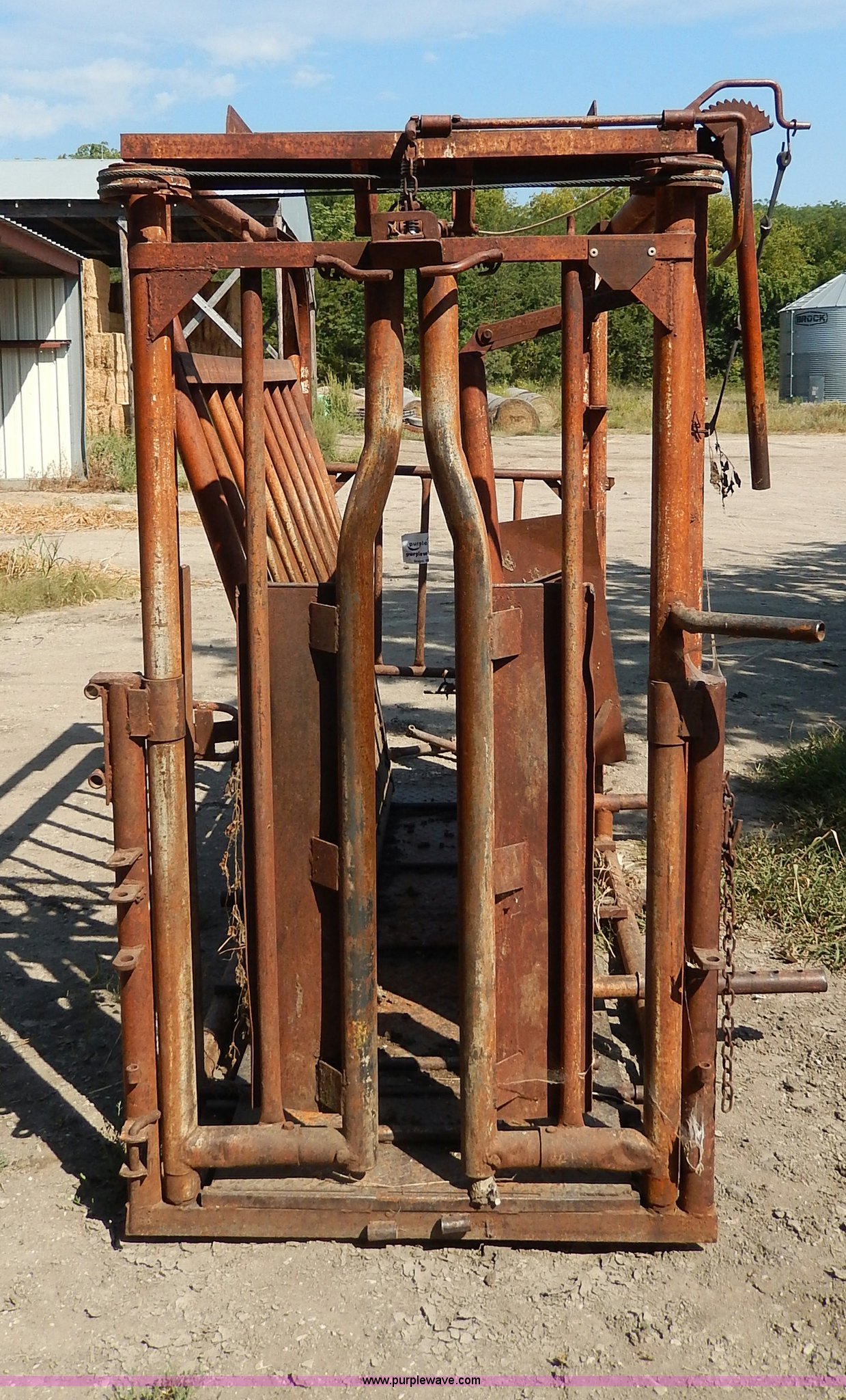 WW portable cattle squeeze chute in Westmoreland, KS Item H6864 sold