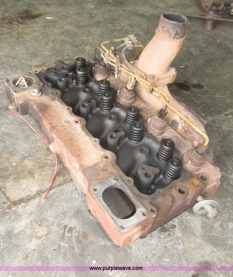 image for item AE9463 Caterpillar 3304 cylinder head