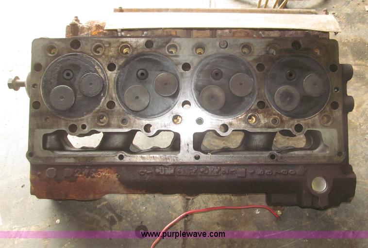 image for item AE9463 Caterpillar 3304 cylinder head
