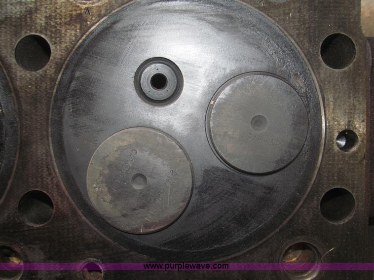 image for item AE9463 Caterpillar 3304 cylinder head