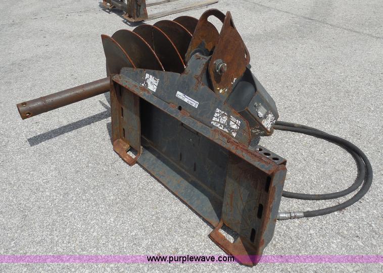 Bobcat skid steer auger in Kansas City, KS Item AU9467 sold Purple Wave