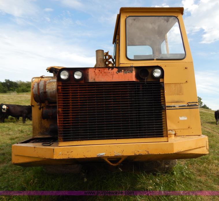 image for item B5813 1978 Fiat-Allis 161 elevating scraper