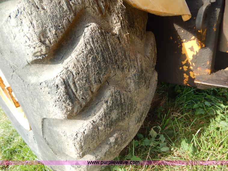 image for item B5813 1978 Fiat-Allis 161 elevating scraper