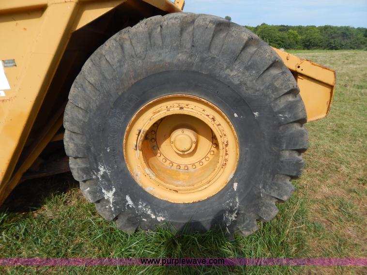 image for item B5813 1978 Fiat-Allis 161 elevating scraper