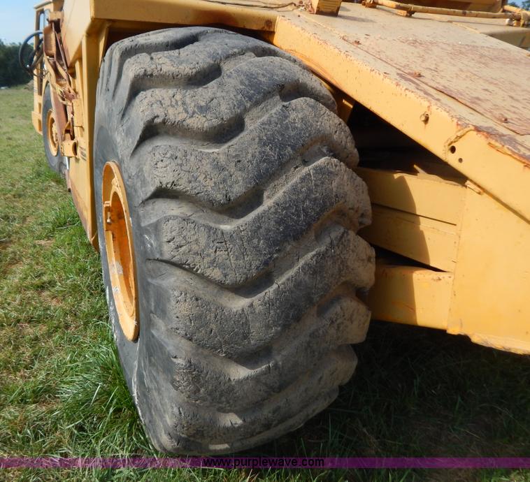 image for item B5813 1978 Fiat-Allis 161 elevating scraper