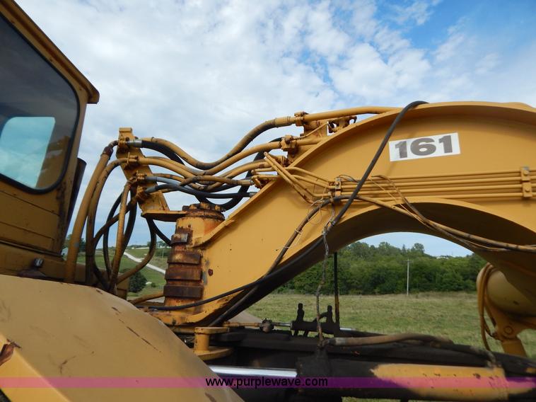 image for item B5813 1978 Fiat-Allis 161 elevating scraper