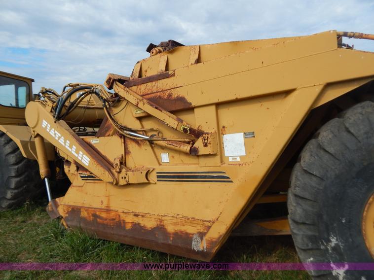 image for item B5813 1978 Fiat-Allis 161 elevating scraper