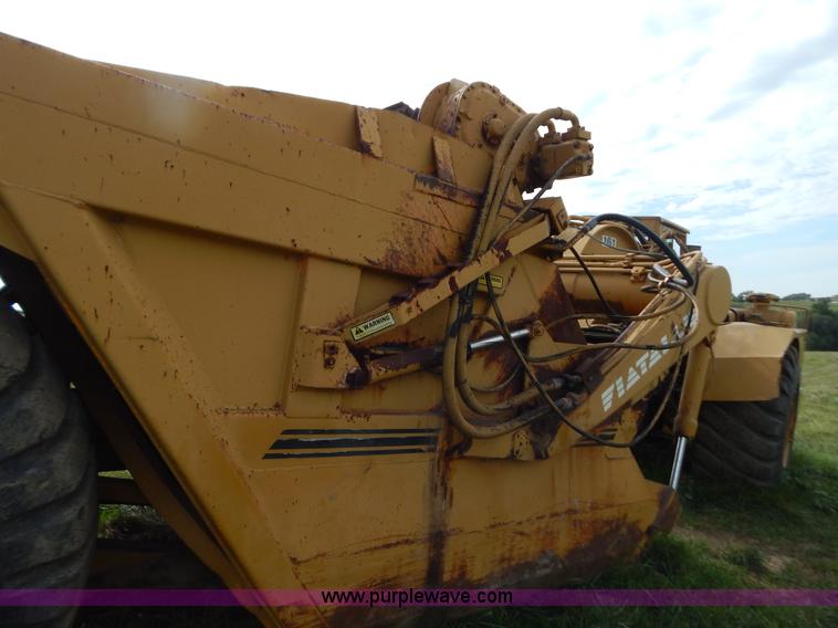 image for item B5813 1978 Fiat-Allis 161 elevating scraper