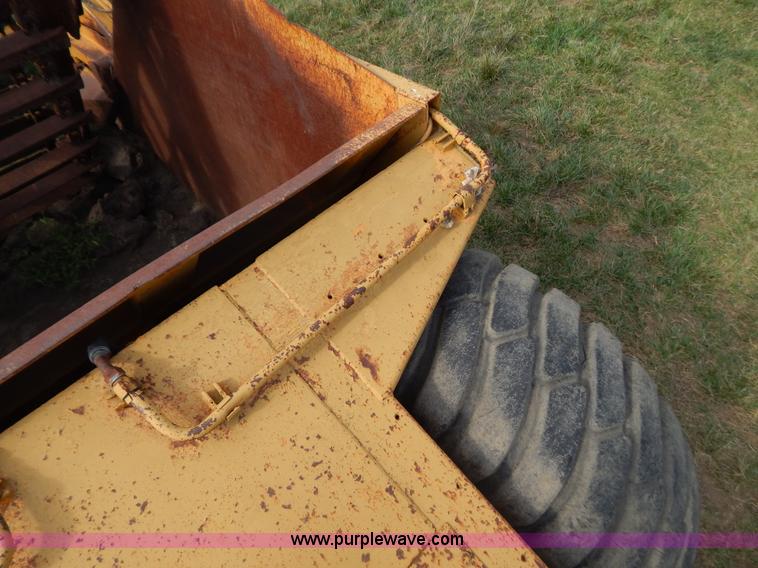 image for item B5813 1978 Fiat-Allis 161 elevating scraper