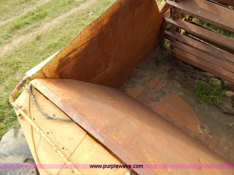 image for item B5813 1978 Fiat-Allis 161 elevating scraper