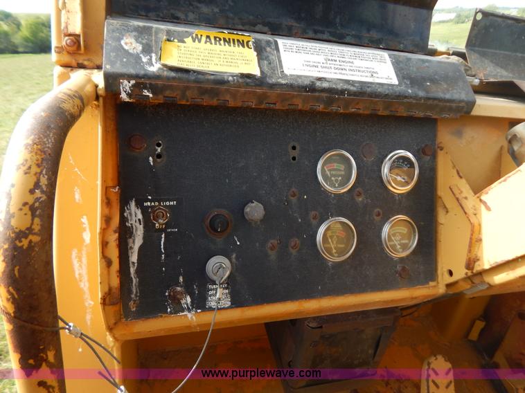 image for item B5813 1978 Fiat-Allis 161 elevating scraper