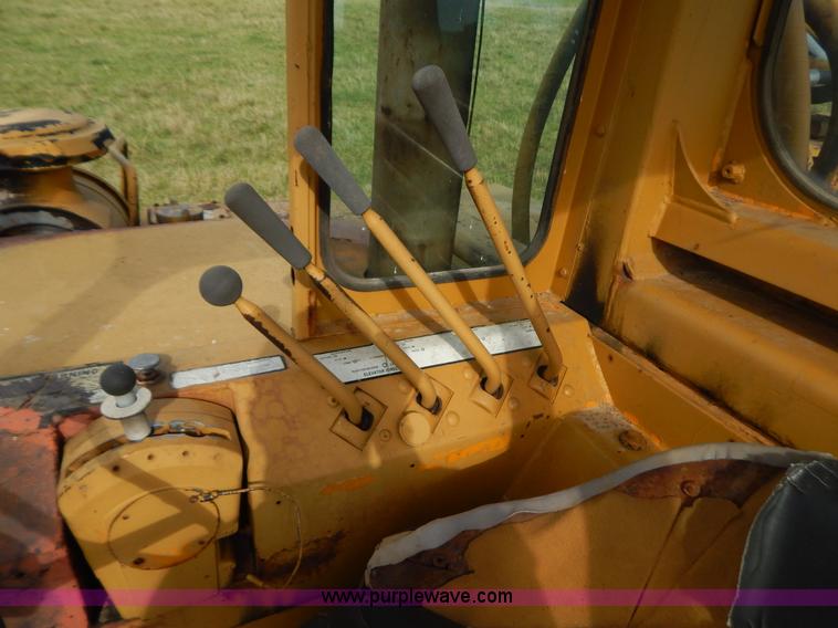 image for item B5813 1978 Fiat-Allis 161 elevating scraper