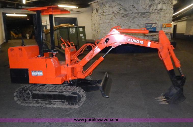 image for item B5822 Kubota KH8 compact excavator
