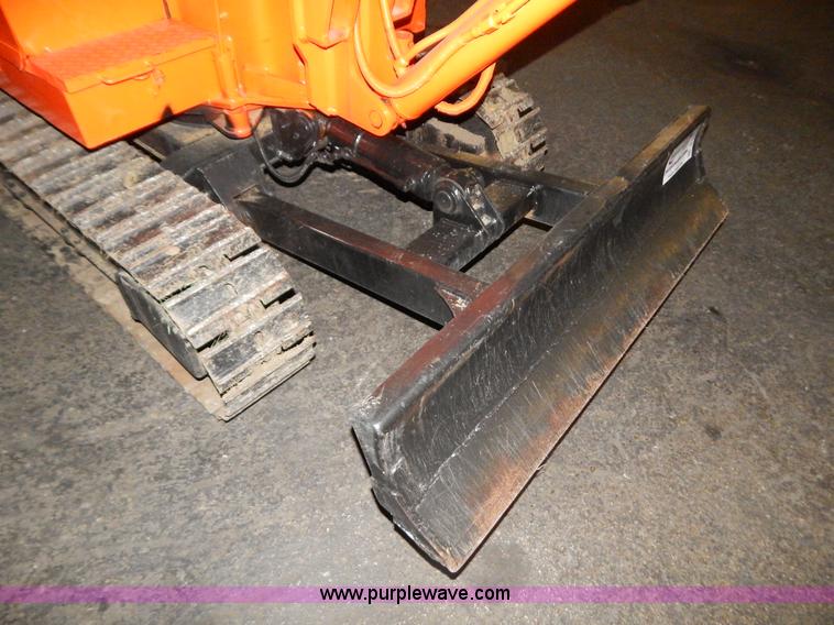 image for item B5822 Kubota KH8 compact excavator