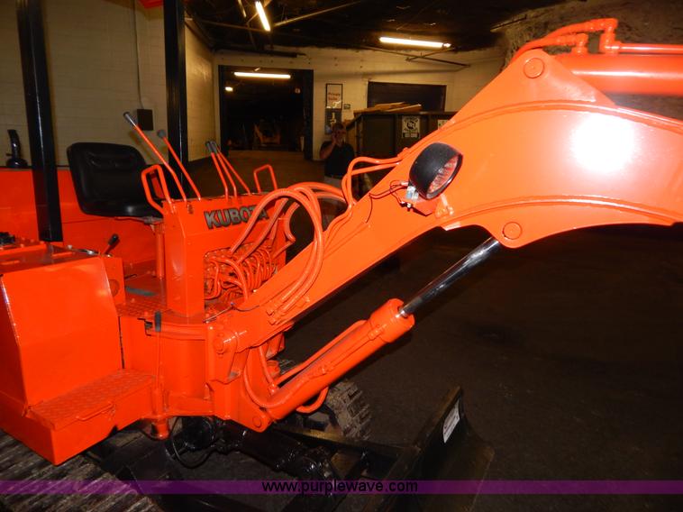 image for item B5822 Kubota KH8 compact excavator