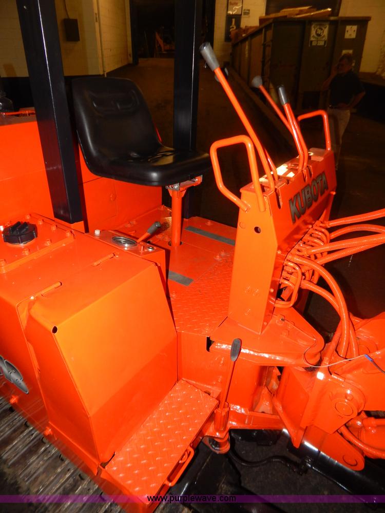 image for item B5822 Kubota KH8 compact excavator