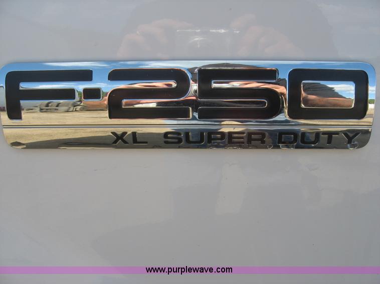 image for item B6426 2006 Ford F250 Super Duty XL SuperCab service truck