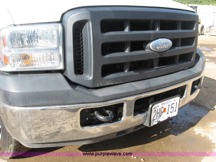image for item B6426 2006 Ford F250 Super Duty XL SuperCab service truck