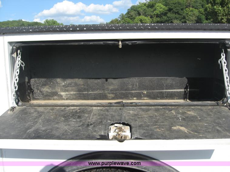 image for item B6426 2006 Ford F250 Super Duty XL SuperCab service truck