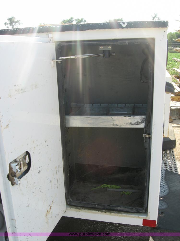 image for item B6426 2006 Ford F250 Super Duty XL SuperCab service truck