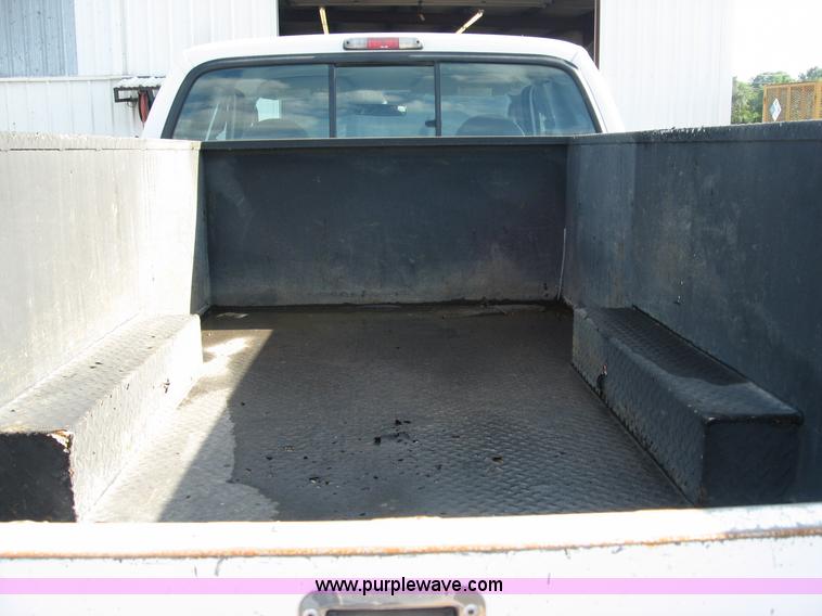 image for item B6426 2006 Ford F250 Super Duty XL SuperCab service truck