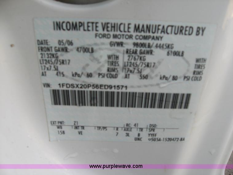 image for item B6426 2006 Ford F250 Super Duty XL SuperCab service truck