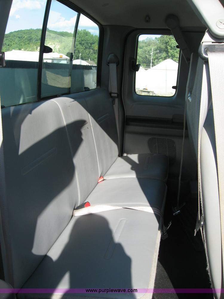 image for item B6426 2006 Ford F250 Super Duty XL SuperCab service truck