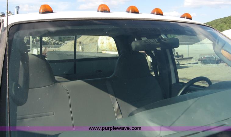 image for item B6426 2006 Ford F250 Super Duty XL SuperCab service truck