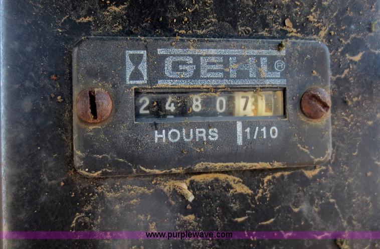 image for item D5948 1995 Gehl SL5625 skid steer