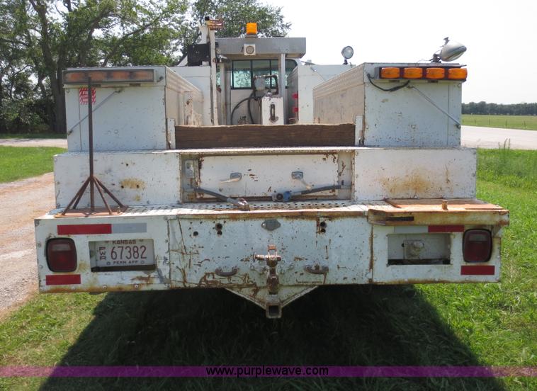 image for item D5957 1994 GMC TopKick service truck