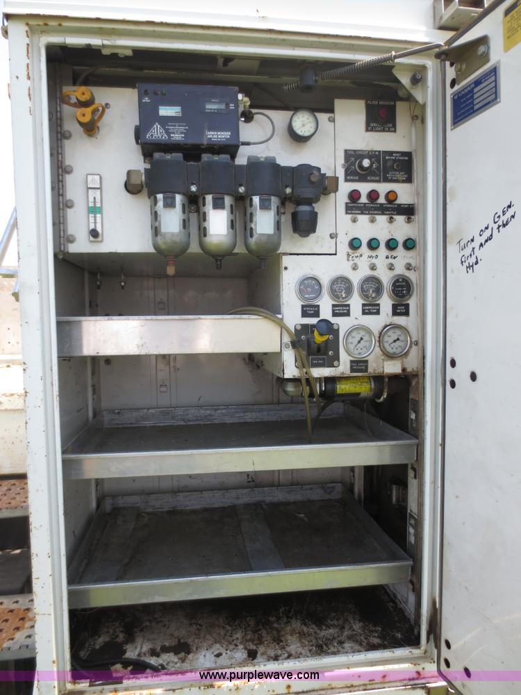 image for item D5957 1994 GMC TopKick service truck