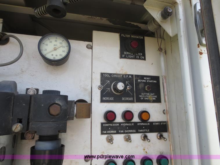 image for item D5957 1994 GMC TopKick service truck