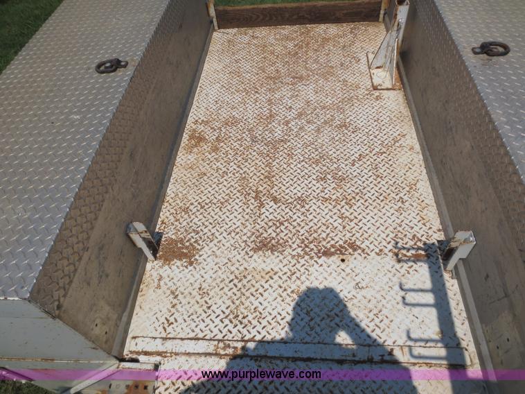 image for item D5957 1994 GMC TopKick service truck