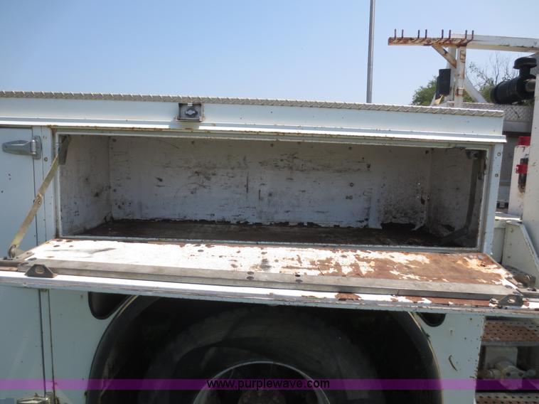 image for item D5957 1994 GMC TopKick service truck