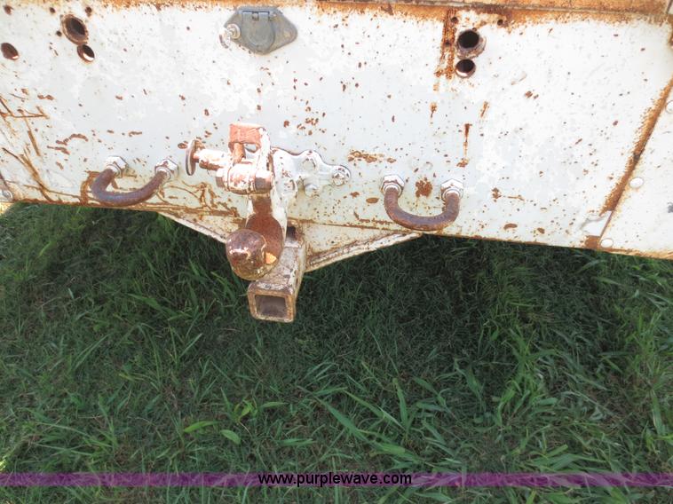 image for item D5957 1994 GMC TopKick service truck